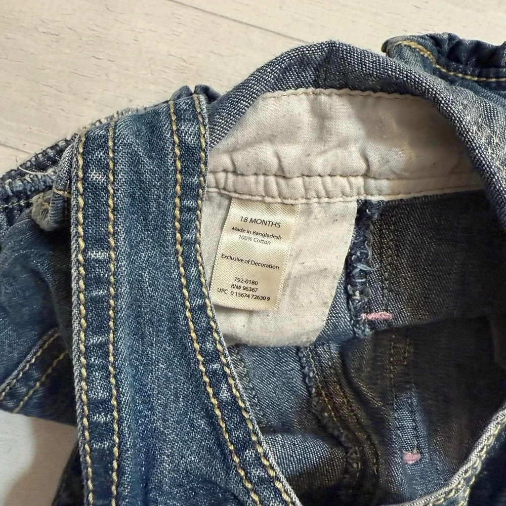 OshKosh B'Gosh girls denim shortalls overalls flower appliqué‎ size 18 months